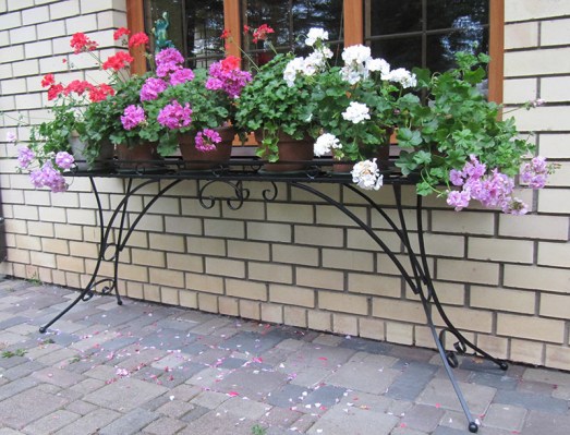 podstavka-dlja-cvetov